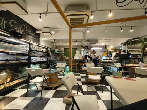 Photo 1 of Reptile Cafe Dining Rock Star — Reptile Cafe in Naniwa Ward, Japan